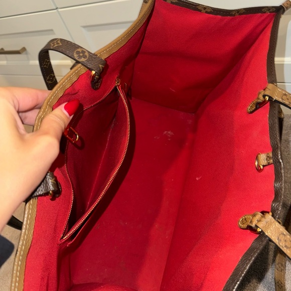 LOUIS VUITTON Reverse “On The Go” GM Tote - Picture 6 of 16